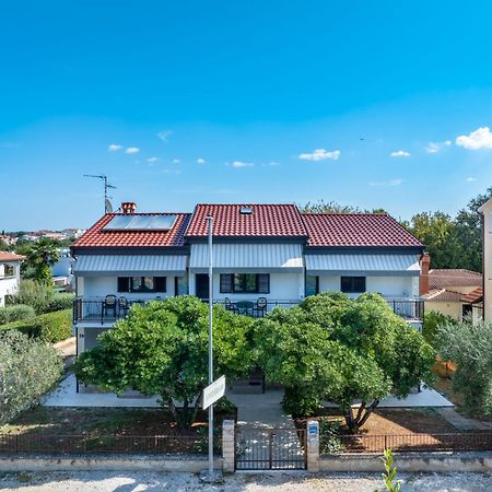 Appartement Mirko à Poreč Extérieur photo