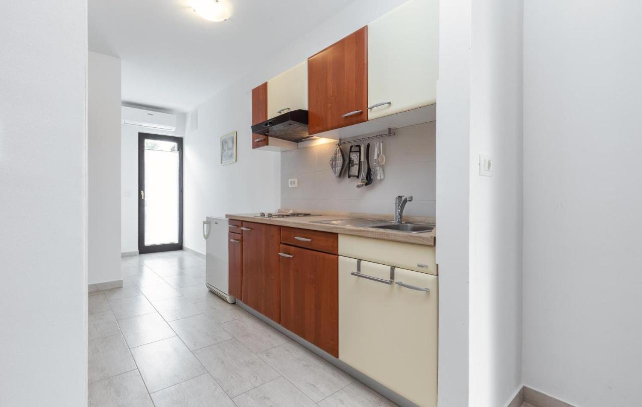 Appartement Mirko à Poreč Extérieur photo