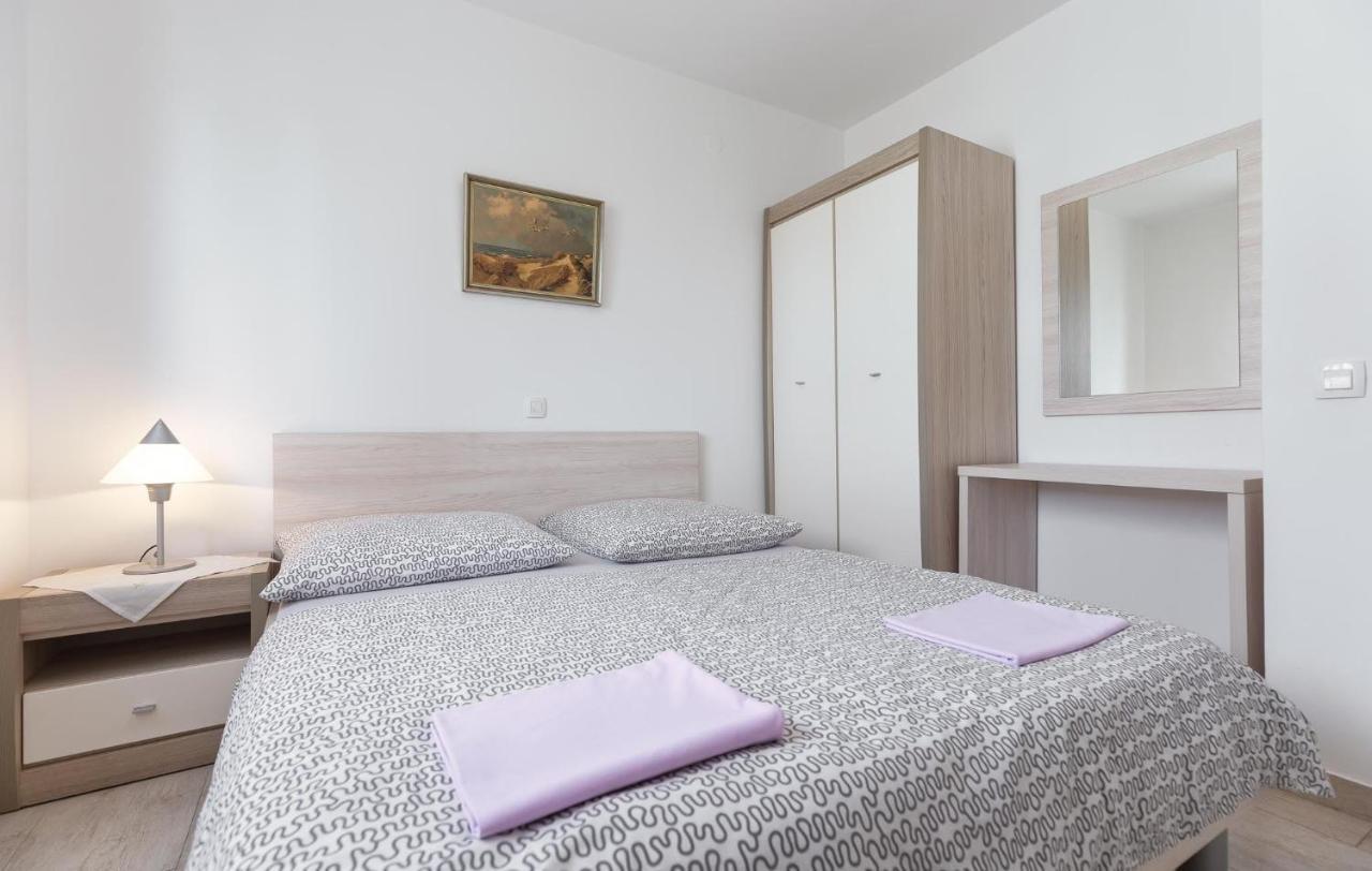 Appartement Mirko à Poreč Extérieur photo